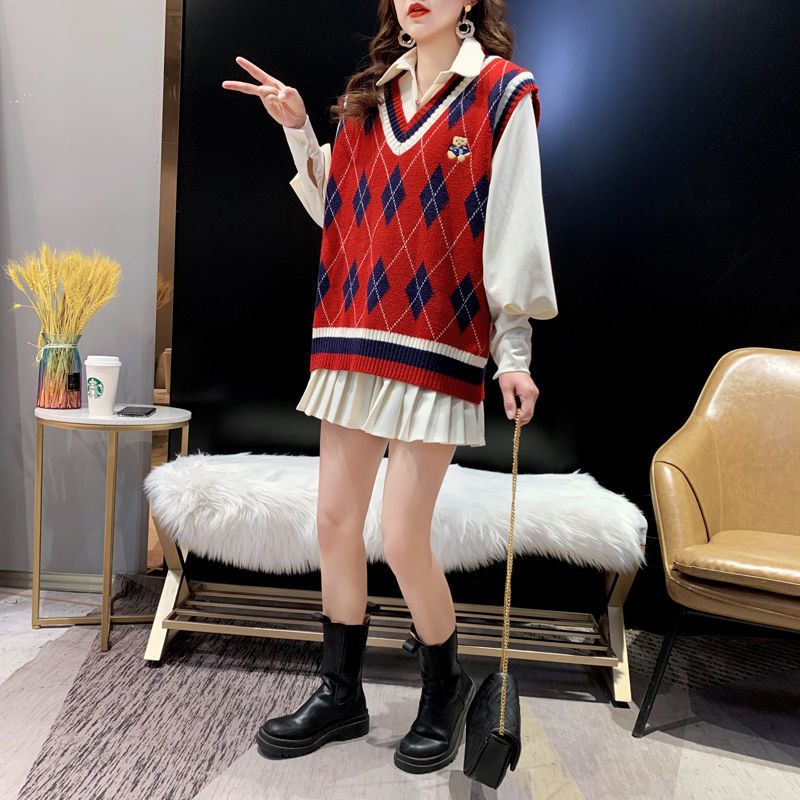 Rompi Rajut Merah untuk Wanita - Winter Clothing Trends ulasan dan harga